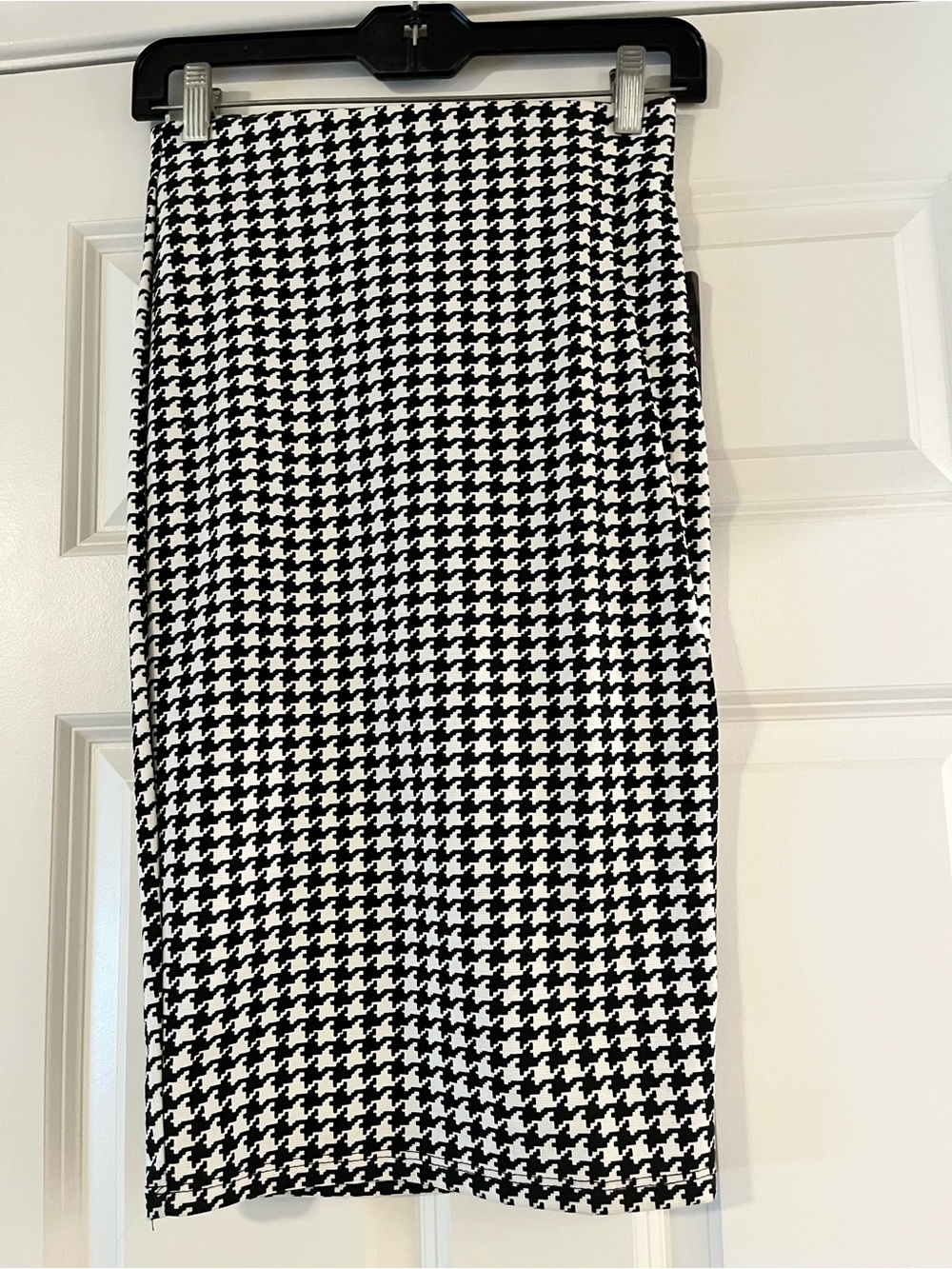 Black and White Houndstooth Midi Skirt Small